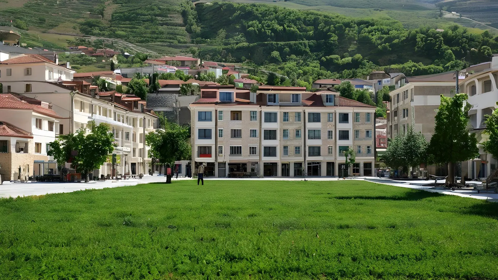Trabzon Büyükşehir'den Şavşat'a Kent Meydanı Desteği — Gündem